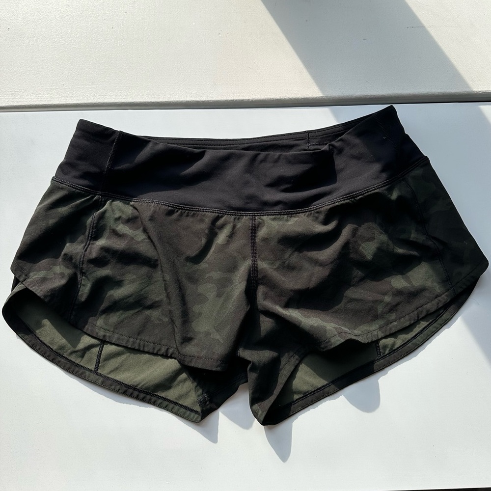 Camo Lululemon Speed Up Shorts 2.5” Size 6